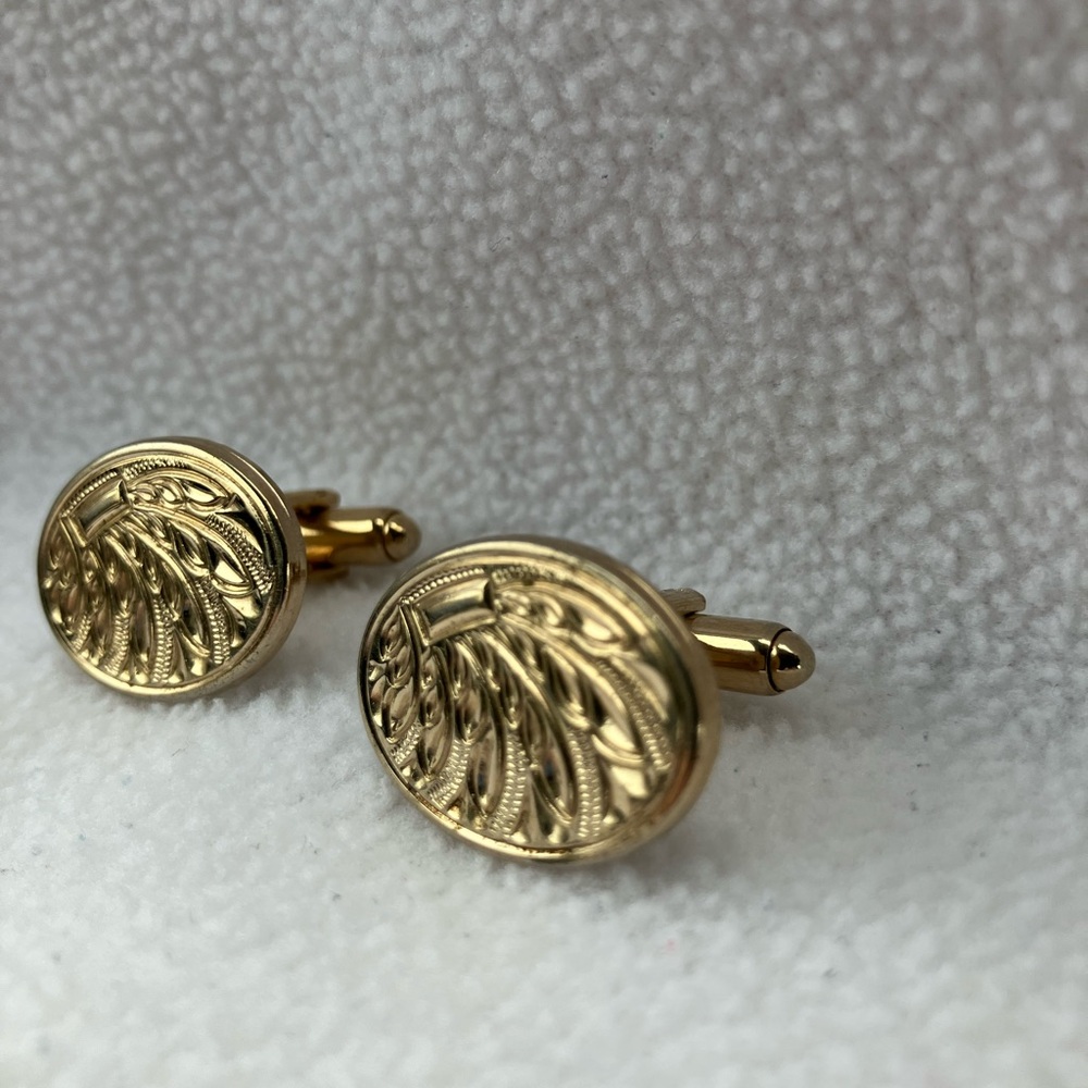 Vintage Gold-Tone Oval Filigree Men’s Cuff Links - Picture 3 of 13